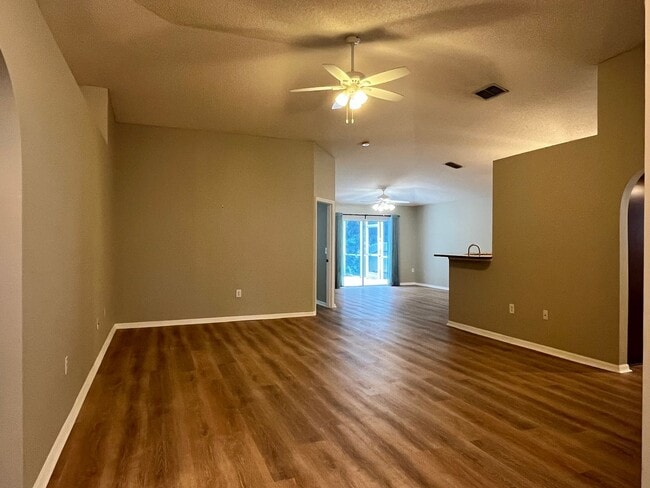 4185 Grand Meadows Blvd in Melbourne, FL - Building Photo - Building Photo