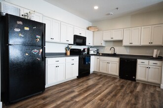 24557 Superior Dr in Rogers, MN - Building Photo - Building Photo