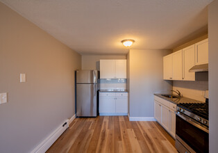 Maple Leaf Apartments in Franklin, NH - Building Photo - Interior Photo