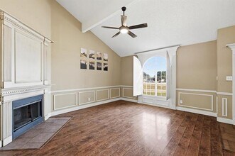 316 Comiskey Ct in Saginaw, TX - Building Photo - Building Photo