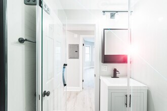 12 Berkshire Pl, Unit 6 in Cambridge, MA - Building Photo - Building Photo