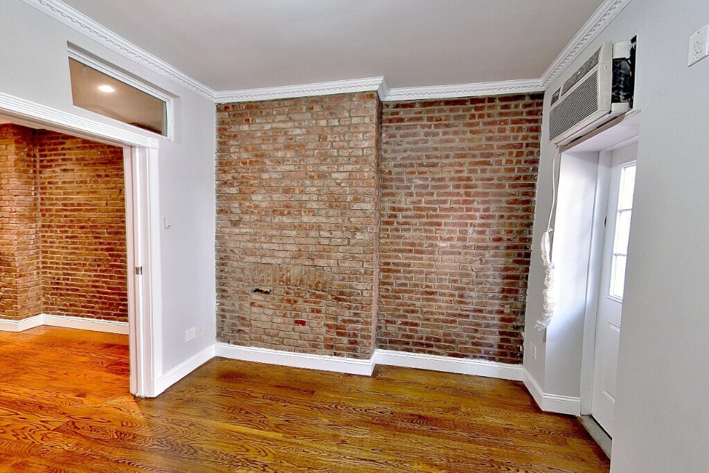 493 2nd Ave in New York, NY - Building Photo