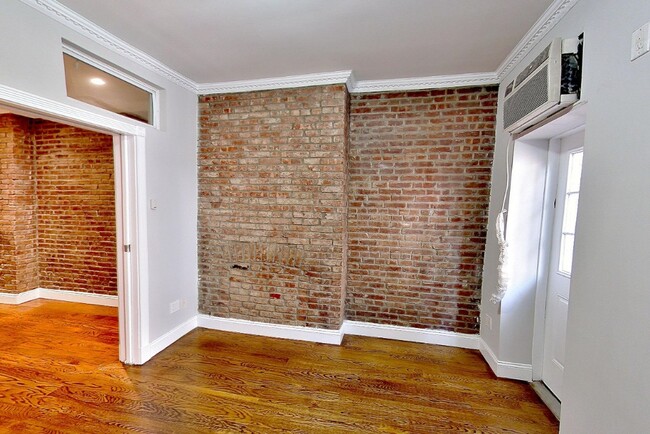 493 2nd Ave
