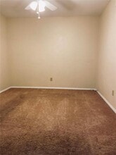 130 Ashley Dr in Fairview Heights, IL - Building Photo - Building Photo