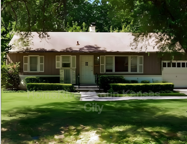 8812 Richards Dr in Raytown, MO - Foto de edificio - Building Photo
