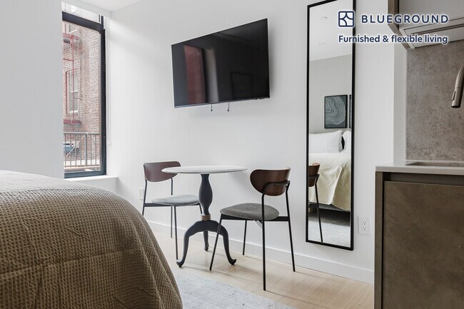 88 East End Ave in New York, NY - Foto de edificio - Building Photo