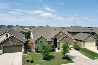 3712 Lunet Ring Way in Pflugerville, TX - Building Photo - Building Photo