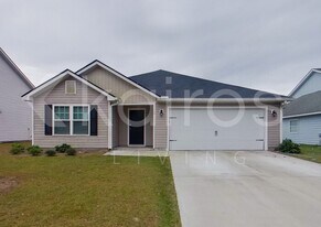 12 Carrollton Dr in Brunswick, GA - Building Photo