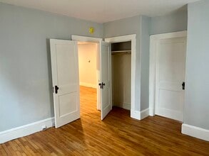 413 Hammond St, Unit 5 in Bangor, ME - Building Photo - Building Photo