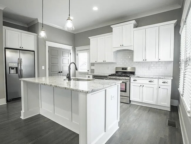 property at 6215 Louisiana Ave