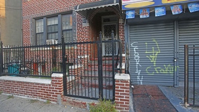 1015 Hegeman Ave in Brooklyn, NY - Building Photo - Building Photo