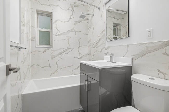 Hillside Village in Ridgefield, NJ - Building Photo - Building Photo