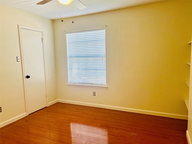 property at 8903 N Deer Meadow Dr