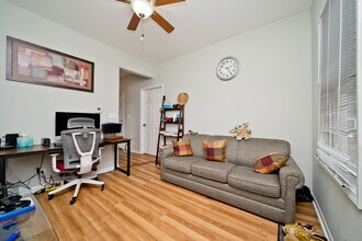 1431 W Flournoy St in Chicago, IL - Building Photo - Building Photo