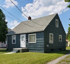 810 Frederick St in Niles, OH - Building Photo