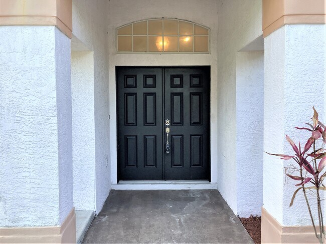 2808 Berkshire Cir in Kissimmee, FL - Building Photo - Building Photo