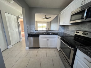 5200 NW 31st Ave in Fort Lauderdale, FL - Foto de edificio - Building Photo