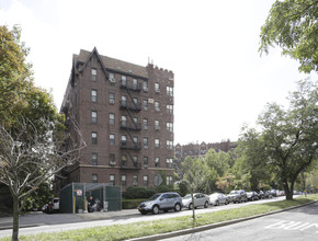 Fieldston Manor in Bronx, NY - Foto de edificio - Building Photo