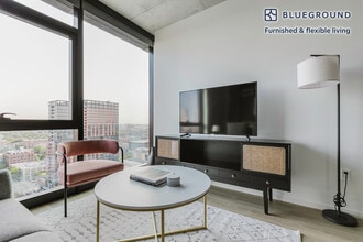 225 N Elizabeth St in Chicago, IL - Building Photo - Building Photo