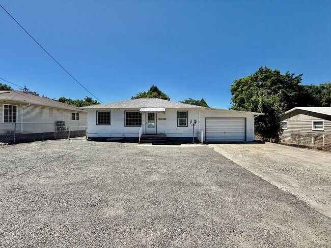 3228 5th St in Lewiston, ID - Building Photo - Building Photo