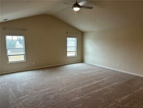 376 Pernell in Hampton, GA - Foto de edificio - Building Photo