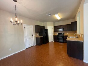 110 Sierra Rose Loop in Georgetown, TX - Building Photo - Building Photo