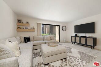 31200 Landau Blvd-Unit -2805 in Cathedral City, CA - Foto de edificio - Building Photo