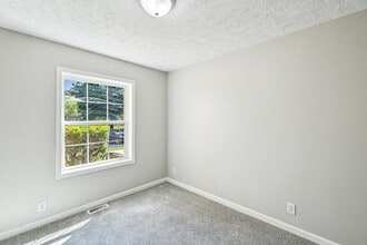 The Everly Apartments in Johnson City, TN - Foto de edificio - Building Photo