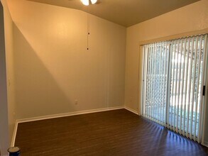 9055 Mirassou Ct in Sacramento, CA - Building Photo - Building Photo