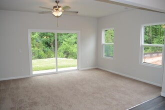 258 Yorktown Ln in Sanford, NC - Building Photo - Building Photo