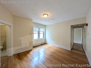 77 Hancock St in Cambridge, MA - Building Photo - Building Photo