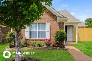 10100 Mill Hill Ave in Cordova, TN - Building Photo