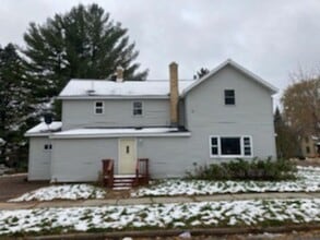903 8th Ave in Antigo, WI - Building Photo - Building Photo
