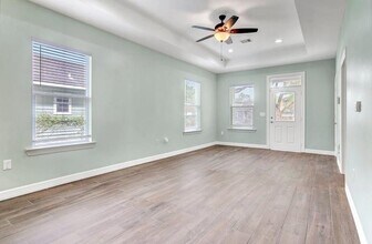 2245 Wilson St in Beaumont, TX - Building Photo - Building Photo