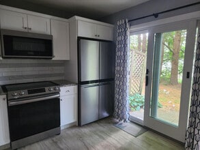585 Park Rd in Waterbury, CT - Building Photo - Building Photo