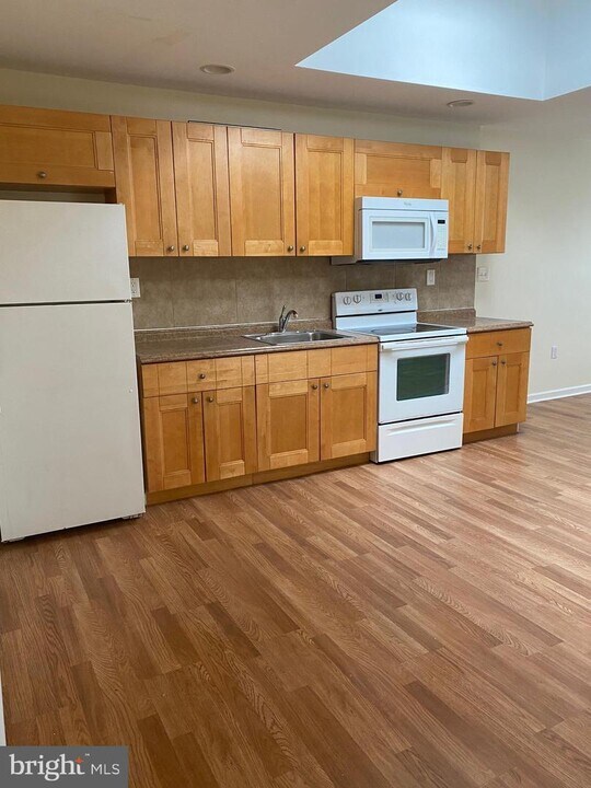 2460 79th Ave Photo