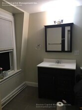 10 Greylock Rd in Boston, MA - Foto de edificio - Building Photo