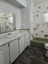 409 49th Ave Terrace W in Bradenton, FL - Building Photo - Building Photo