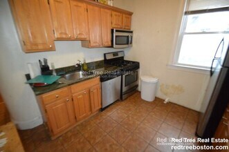 23 Pratt St, Unit 2 in Boston, MA - Building Photo - Building Photo
