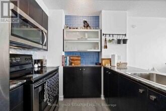 11 Brunel Ct in Toronto, ON - Building Photo - Building Photo