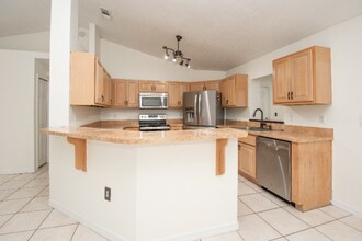 4828 Jeanette Ct in St. Cloud, FL - Building Photo - Building Photo