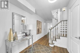 255 Shaftsbury Ave in Richmond Hill, ON - Building Photo - Building Photo