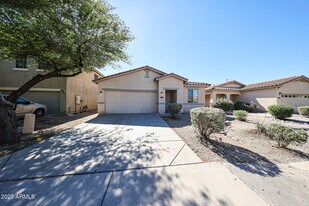 44115 Askew Dr in Maricopa, AZ - Building Photo