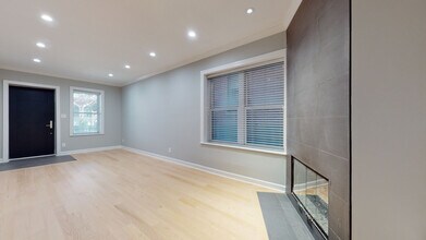 1543 W George St in Chicago, IL - Building Photo - Building Photo