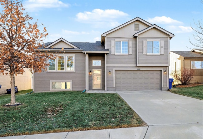 16431 Cary St in Omaha, NE - Foto de edificio - Building Photo