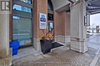 385-2385 Prince of Wales Dr in Mississauga, ON - Building Photo - Building Photo