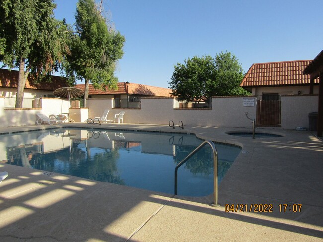 195 N Cottonwood St in Chandler, AZ - Building Photo - Building Photo