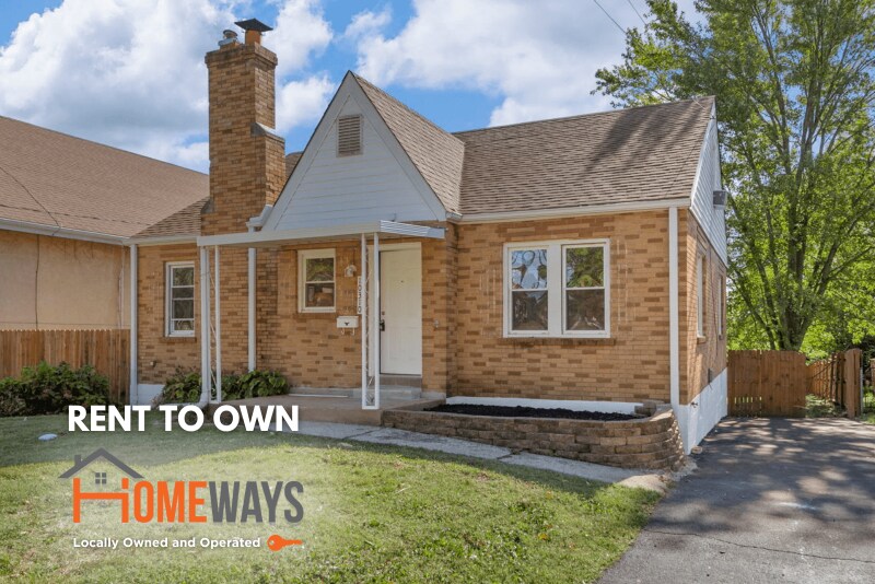 10310 Lackland Rd in Overland, MO - Building Photo