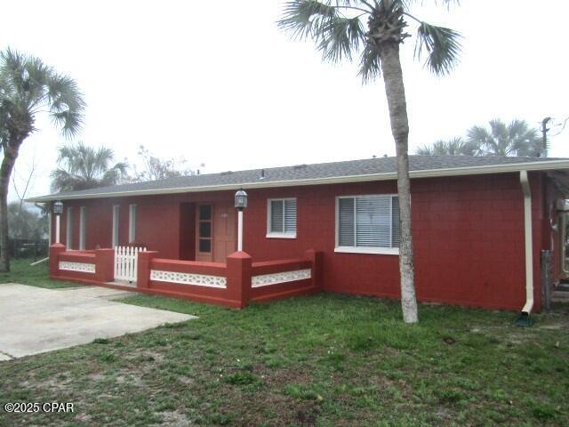 5213 Trelawney Ave in Panama City, FL - Building Photo
