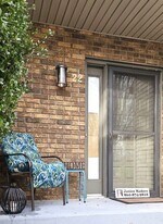 25 Washington St in Bristol, CT - Building Photo